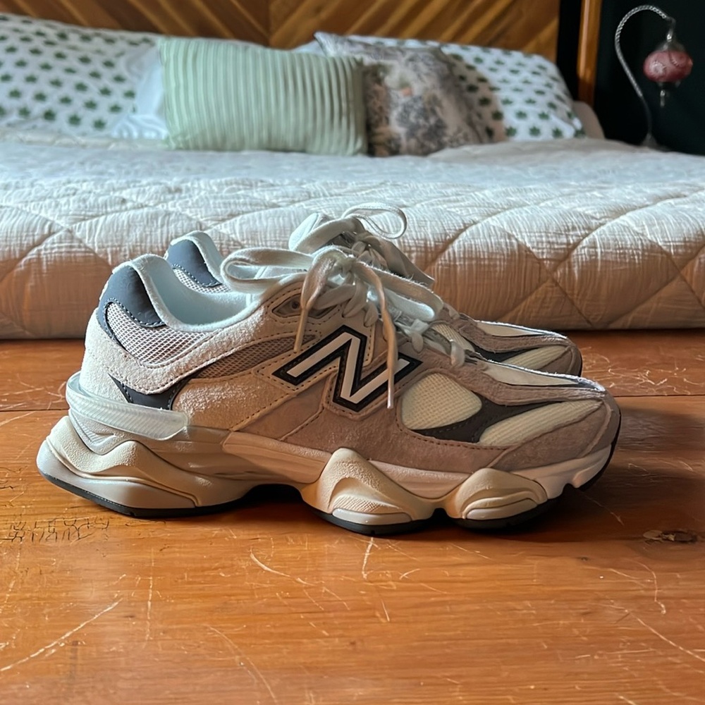 New balance 9060
